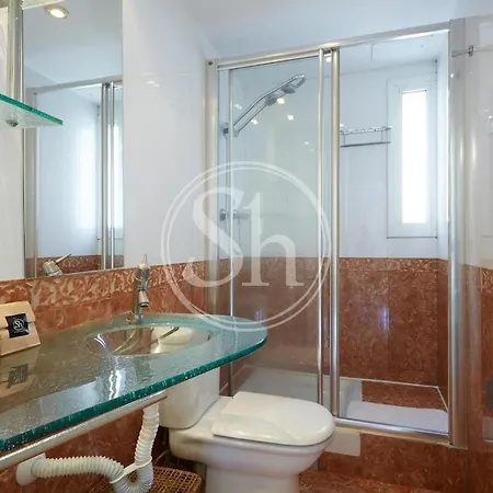 Daire Practico Apartamento En Paseo De Gracia Barselona