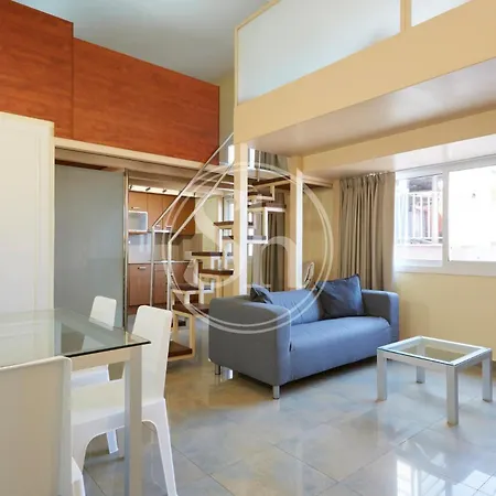 Practico Apartamento En Paseo De Gracia Daire *